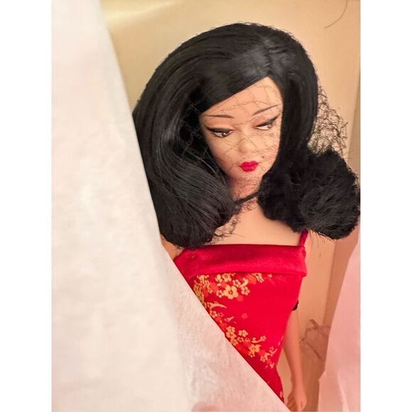 Barbie Fashion Model Collection 2004 Chinoiserie Red Sunset Barbie Doll - Gold L - Picture 10 of 12